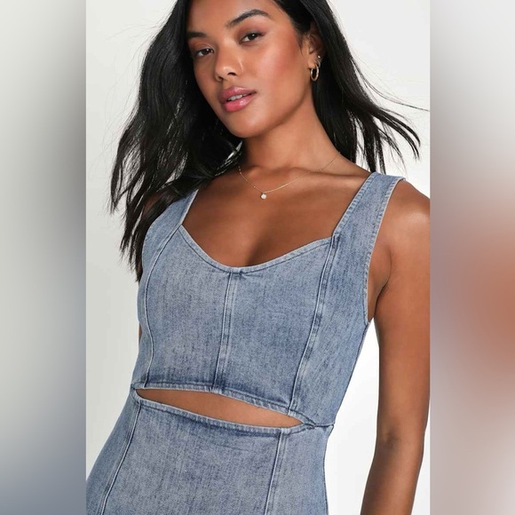 NWT Lulus Charming Edge Light Blue Denim Cutout Mini Dress, Size Small - Picture 4 of 16